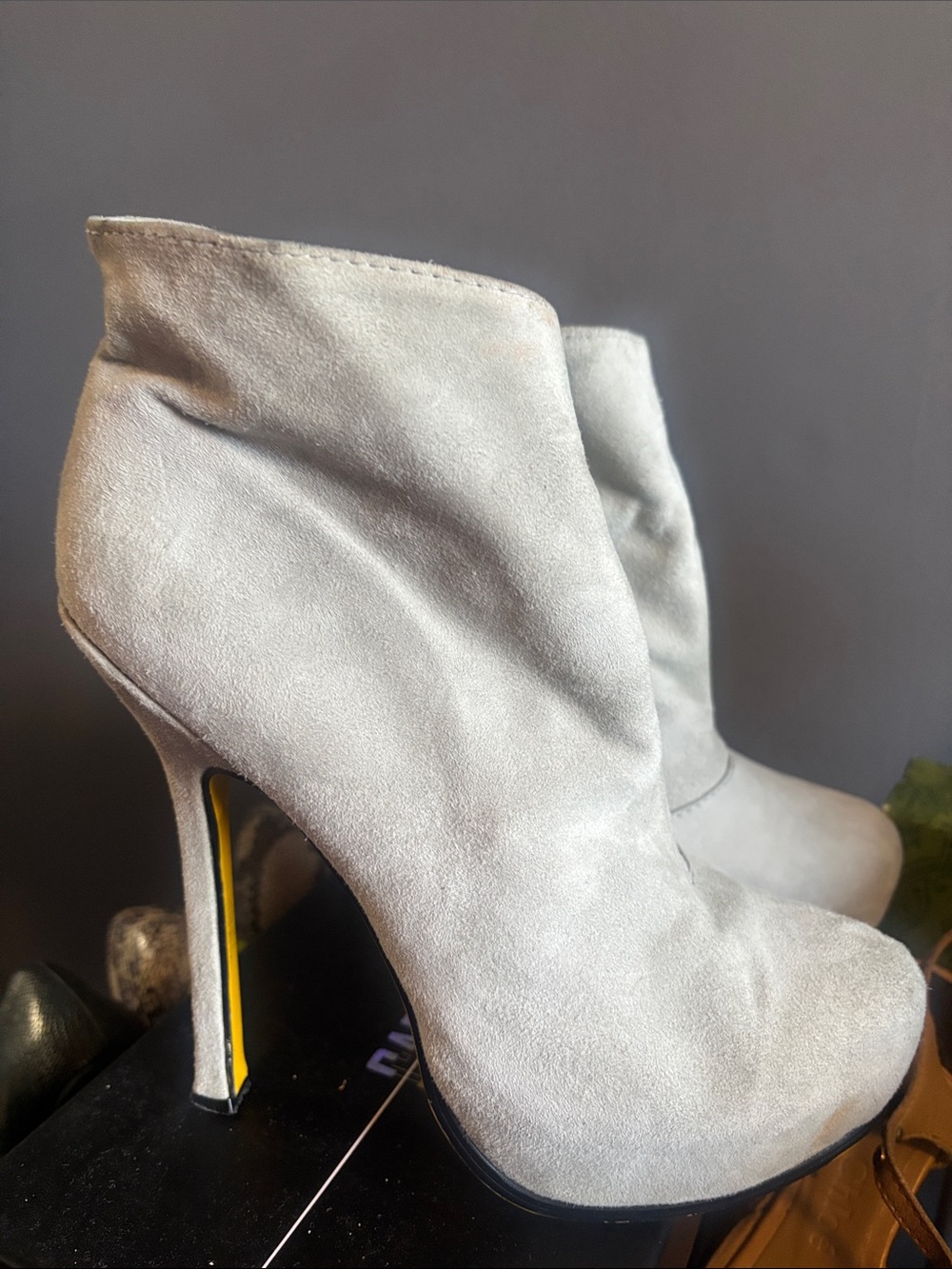 Yves Saint Laurent Light Gray Suede Ankle Booties